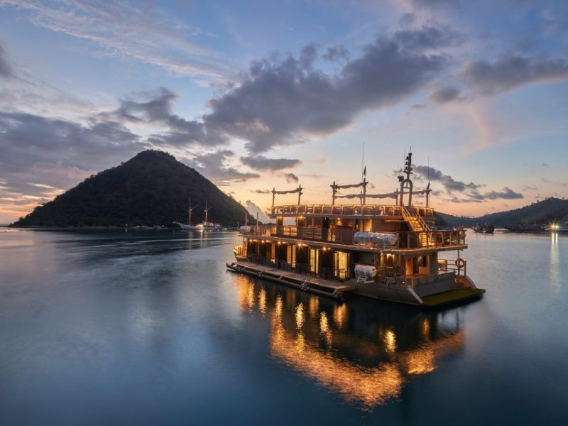 3D Komodo Island & Luxury Dinner Cruise <small>[2024]</small>